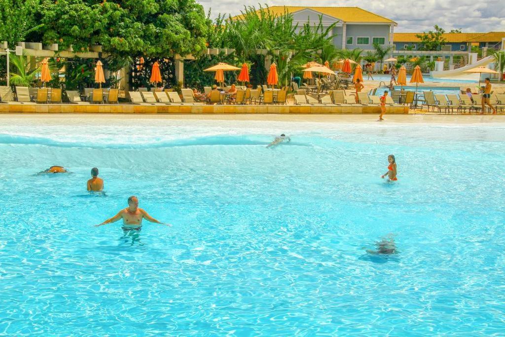L'acqua Diroma - Suítes confortáveis - Resort com Piscinas 24 horas - Piscina de ondas Caldas Novas Exterior foto